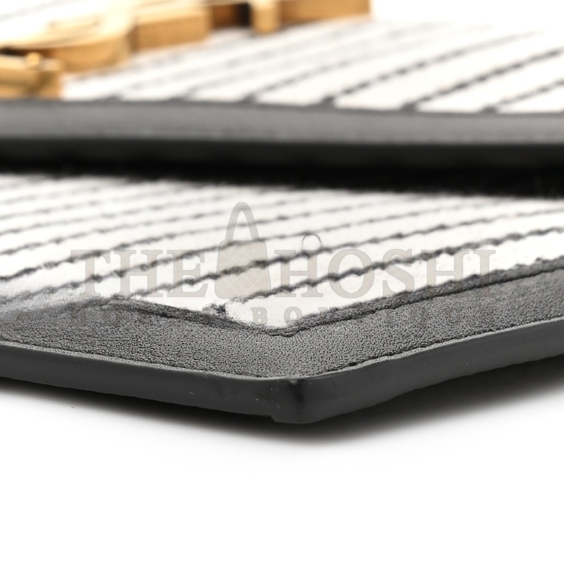 Y51 UPTOWN POUCH IN CANVAS AND SMOOTH LEATHER 565739554238 (27*16*2cm) Master Quality